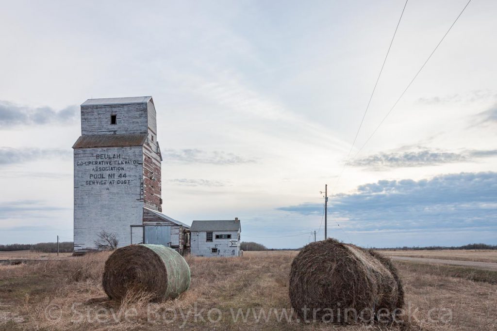 Beulah grain elevator