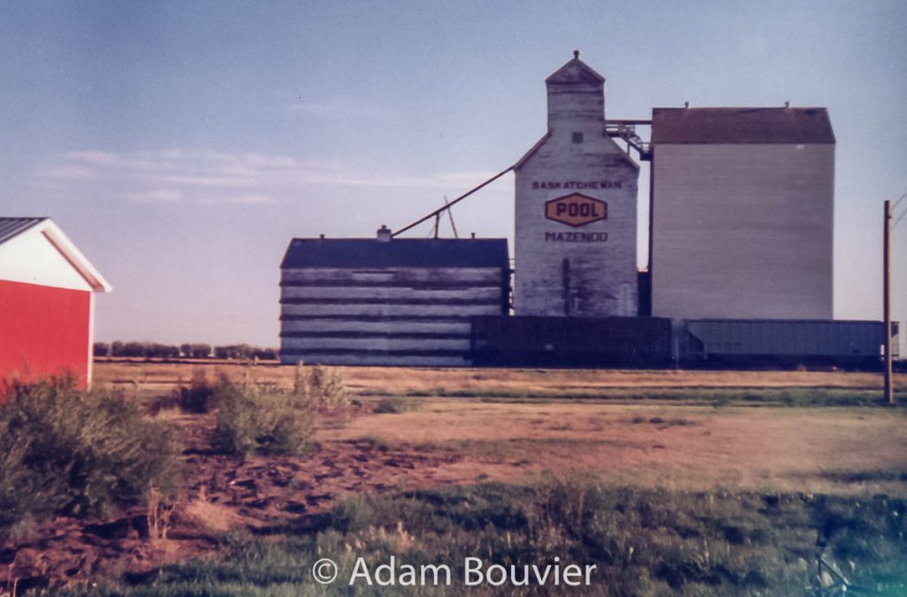 Mazenod, SK grain elevator, Sept 1994. Contributed by Adam Bouvier.