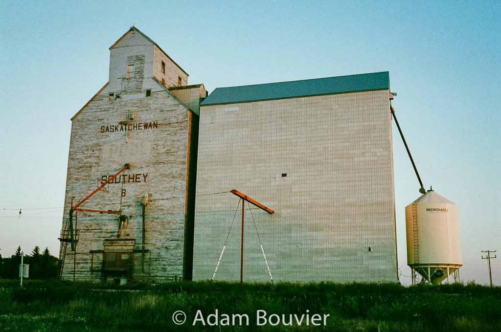 Southey, SK grain elevator, 2017. Contributed by Adam Bouvier.
