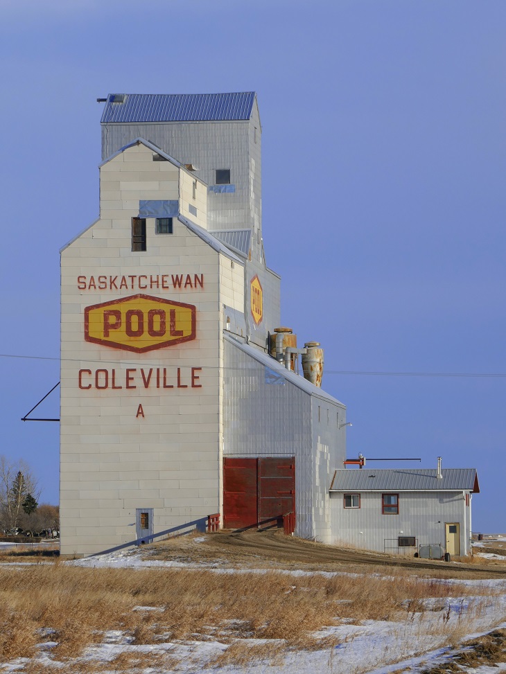 Coleville, SK grain elevator, Dec 2017. Copyright by Michael Truman.