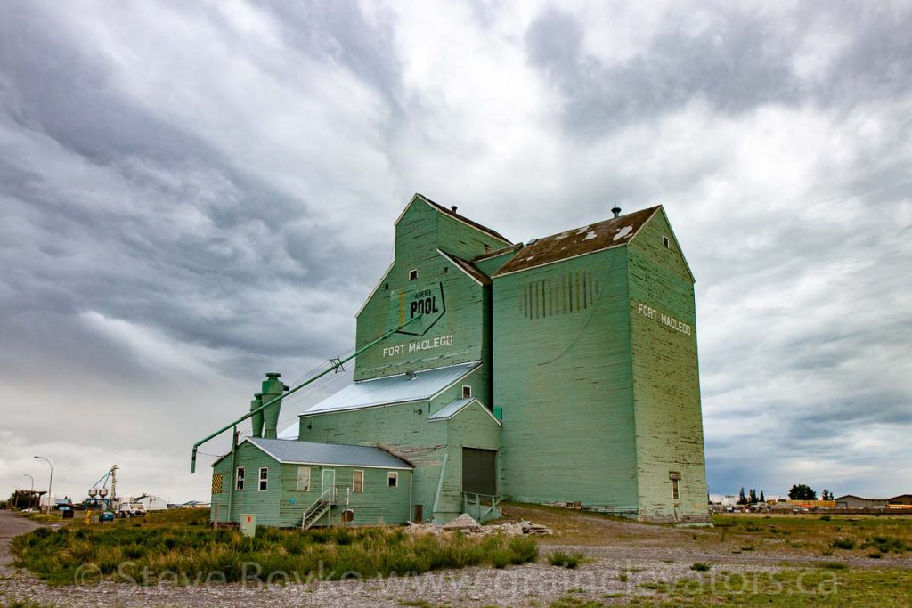 Ex Alberta Wheat Pool grain elevator in Fort MacLeod, AB. May 2016.