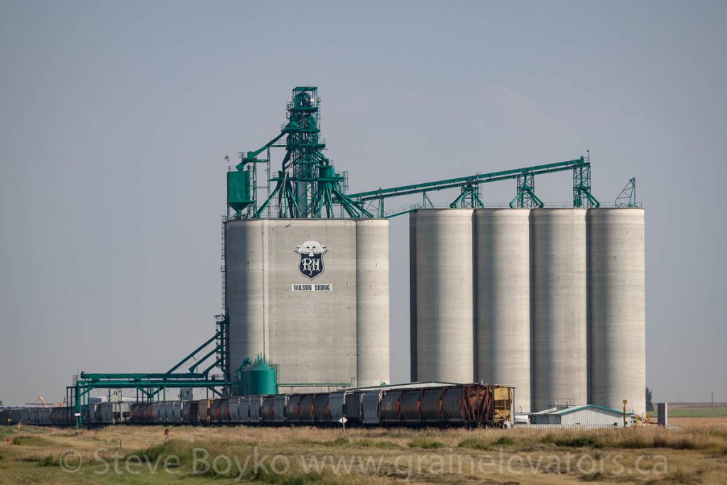 Parrish & Heimbecker grain elevator at Wilson Siding, Alberta. August 2013.