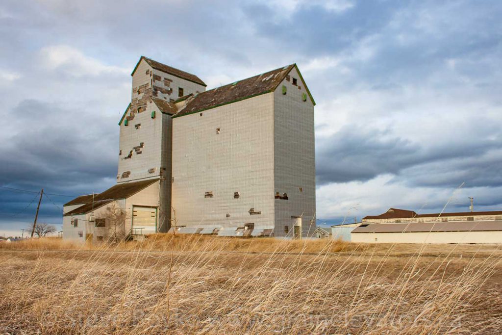 Sanford, MB grain elevator, May 2014. Contributed by Steve Boyko.