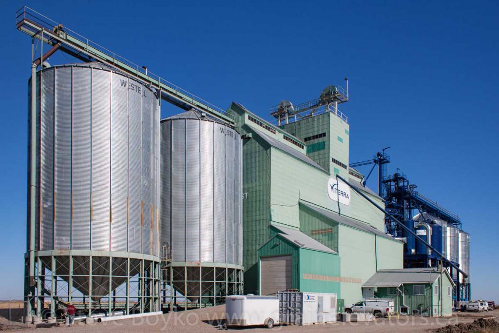 Tempest, AB grain elevator, October 2015