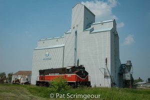 Locomotive at grain elevator in Arborfield, SK, June 2006. Contributed by Pat Scrimgeour.