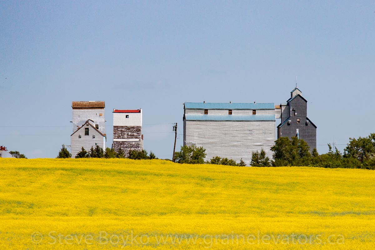 Boissevain, MB grain elevators, Aug 2014. Contributed by Steve Boyko.