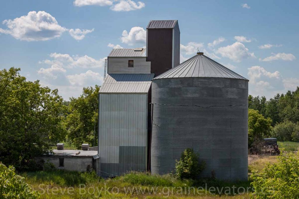 Private elevator between Bowsman and Birch River, MB, June 2015. Contributed by Steve Boyko.