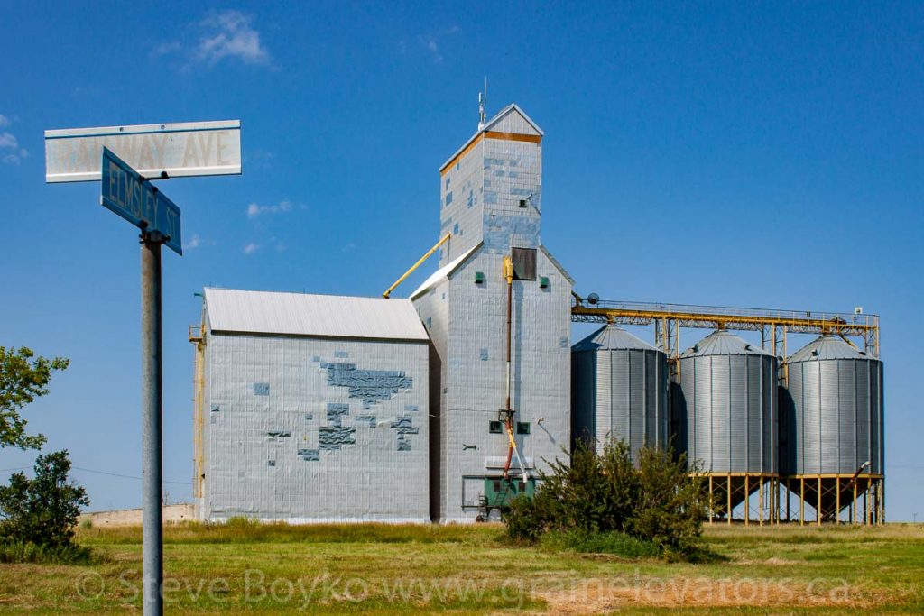 Grain elevator in Goodlands, MB, Aug 2014. Contributed by Steve Boyko.
