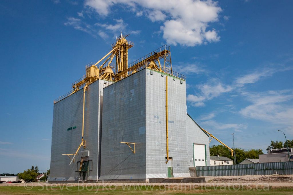 Cartwright, MB grain elevator, Aug 2014. Contributed by Steve Boyko.