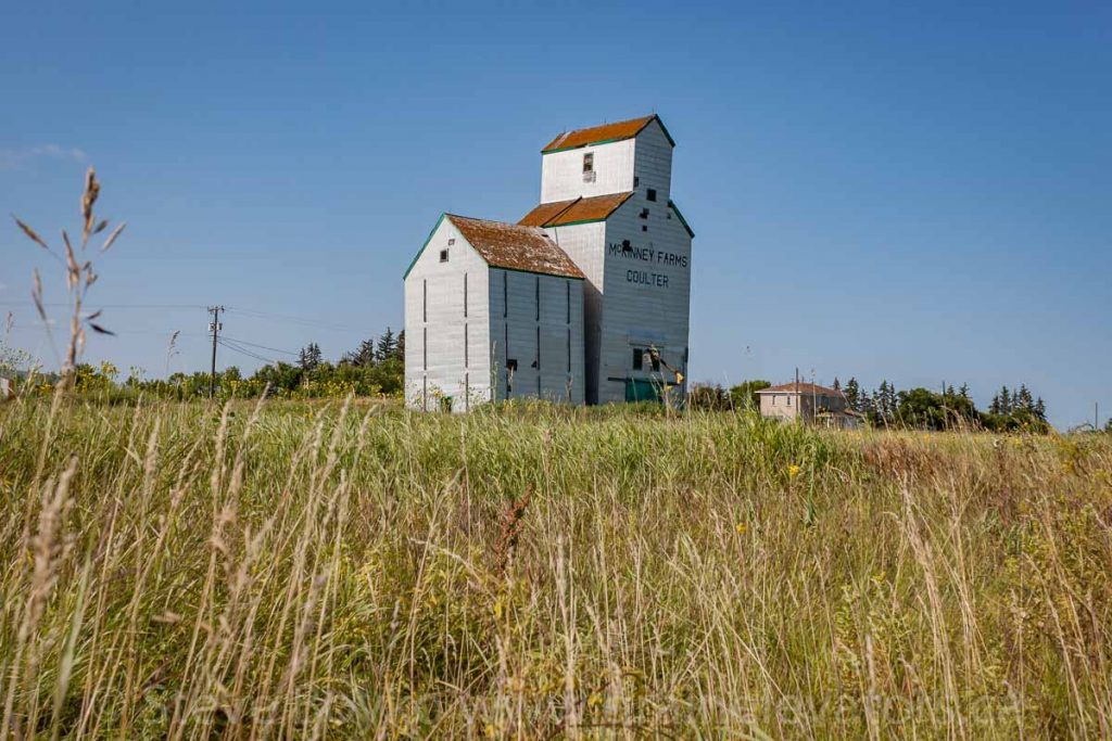 Grain elevator in Coulter, MB, Aug 2014. Contributed by Steve Boyko.