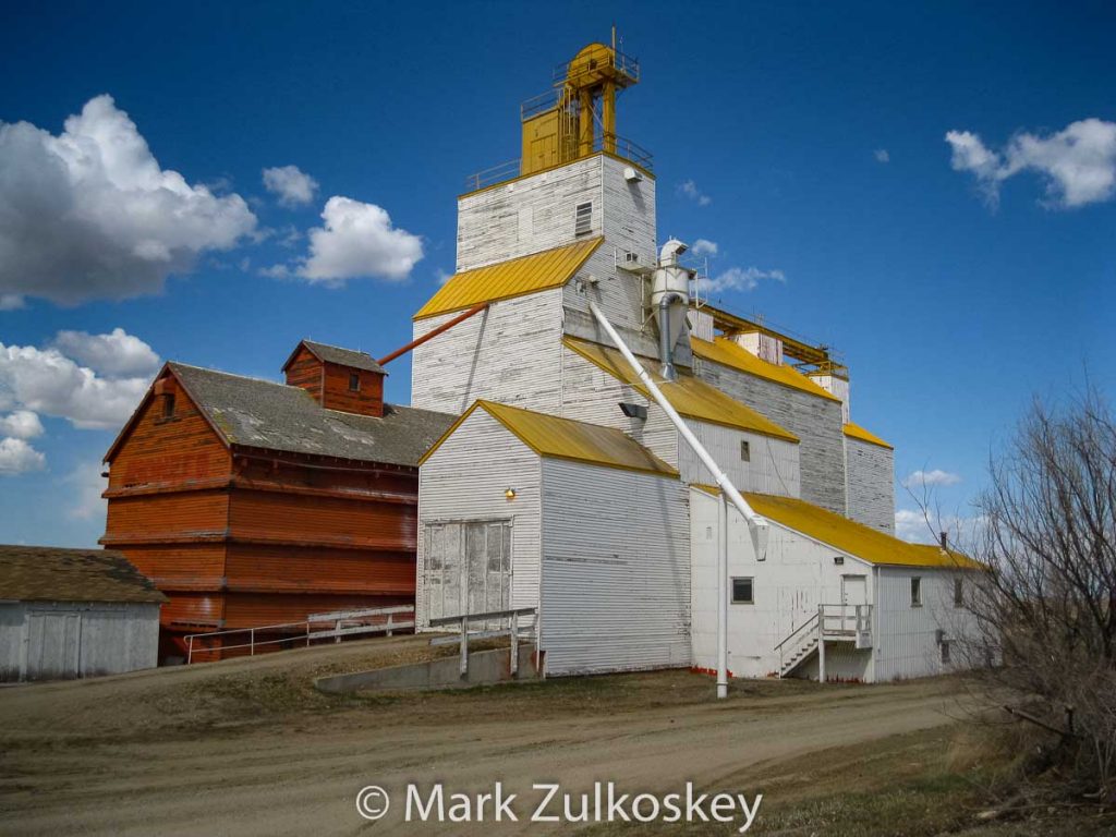 Grain elevator in Gull Lake, SK, Apr 2011. Contributed by Mark Zulkoskey.