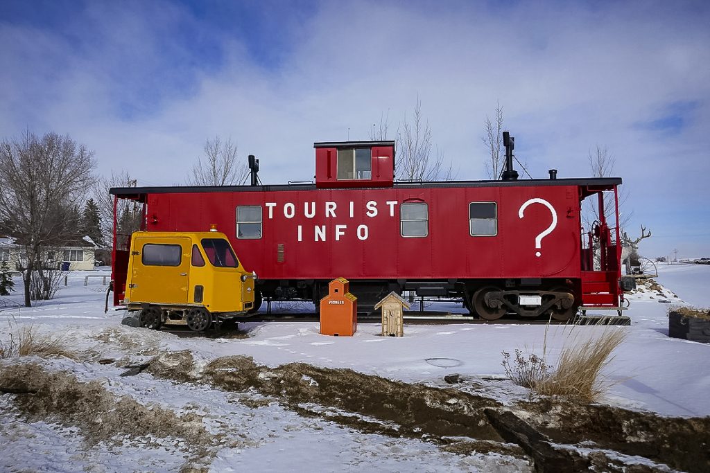 Tourist information caboose in Leader, SK, Feb 2018. Copyright by Michael Truman.