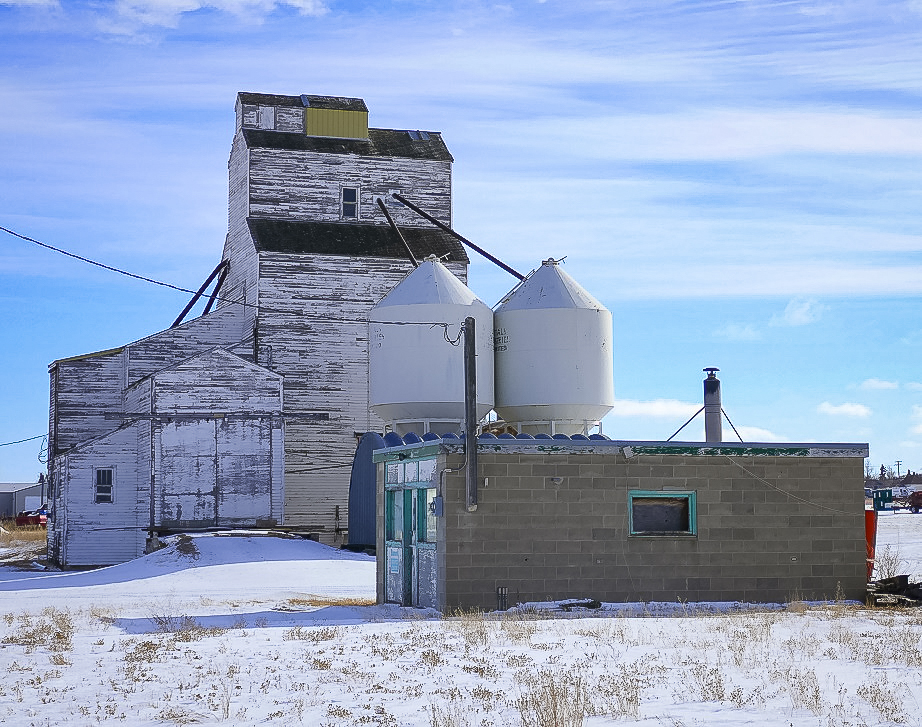 Levorson Seed Cleaning in Cabri, SK, Feb 2018. Copyright by Michael Truman.