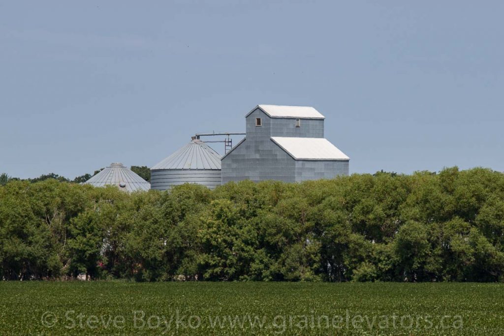 The grain elevator at Benard, MB, Aug 2014. Contributed by Steve Boyko.