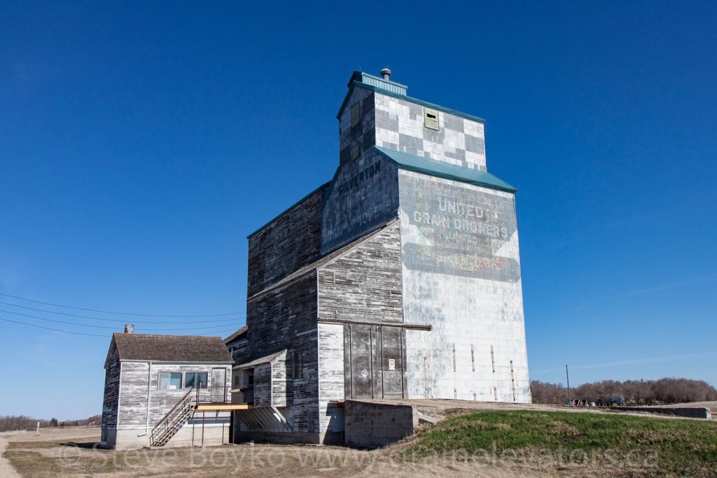 The Silverton, MB ex UGG grain elevator, Apr 2016. Contributed by Steve Boyko.