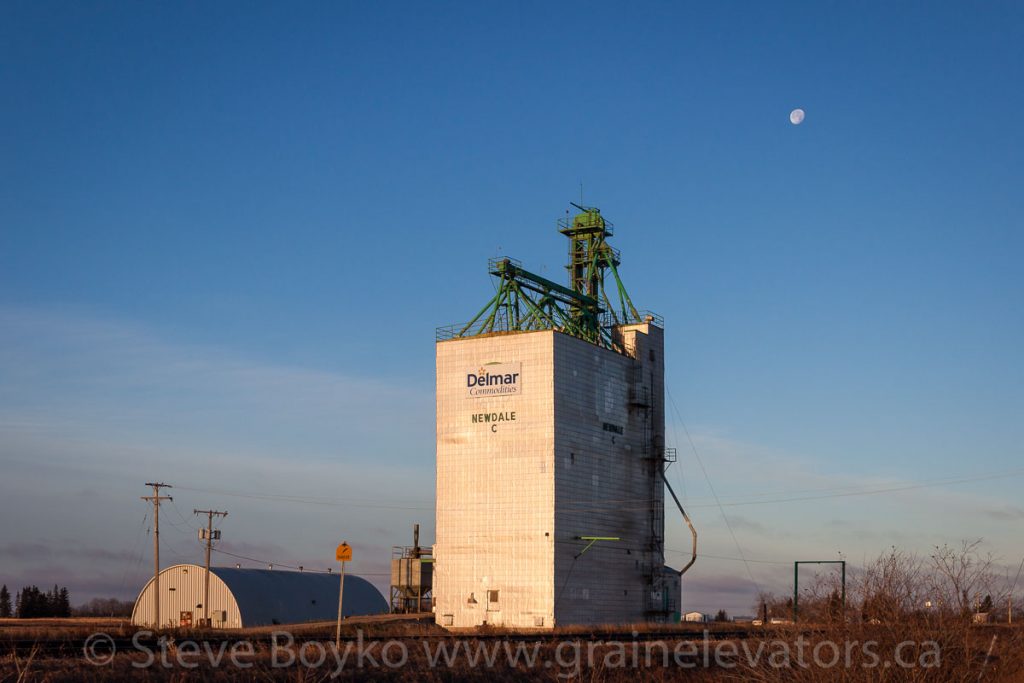 Former Manitoba Pool grain elevator in Newdale, Manitoba, Nov 2014. Contributed by Steve Boyko.