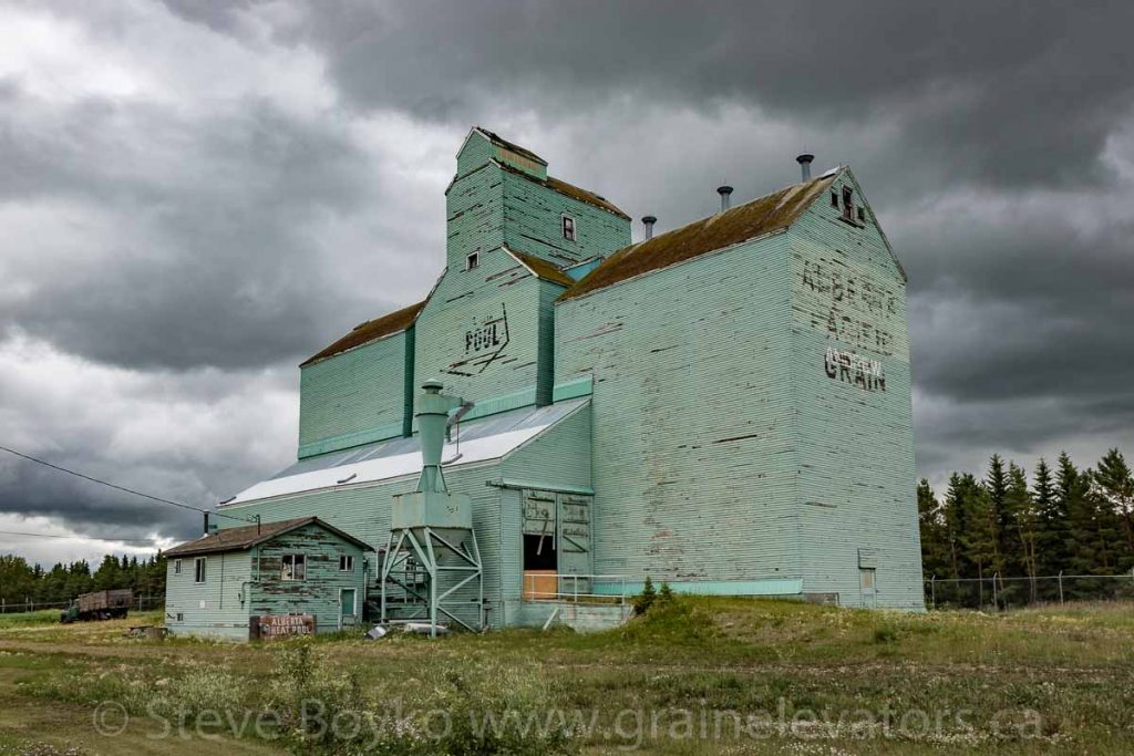 The grain elevator in Andrew, AB, July 2018. Contributed by Steve Boyko.