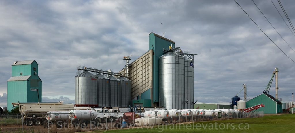 Fort Saskatchewan, AB grain elevator, July 2018. Contributed by Steve Boyko.