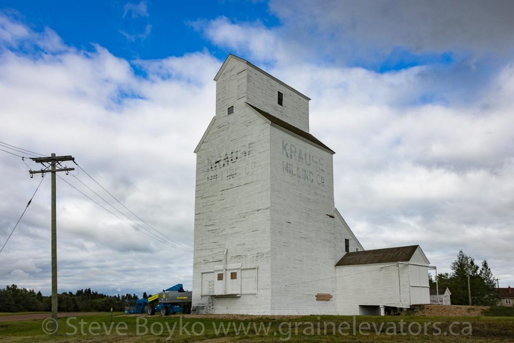 Krause Milling Company grain elevator in Radway, AB, Jul 2018. Contributed by Steve Boyko.