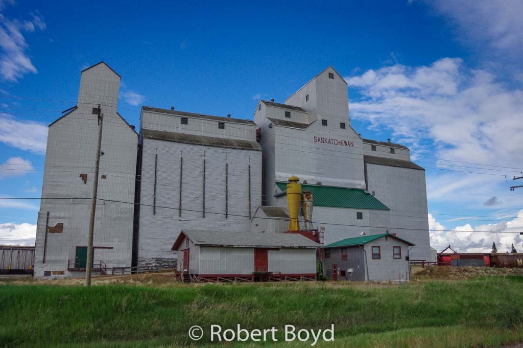 Ex Pool grain elevator in Lashburn, SK, 2018. Contributed by Robert Boyd.