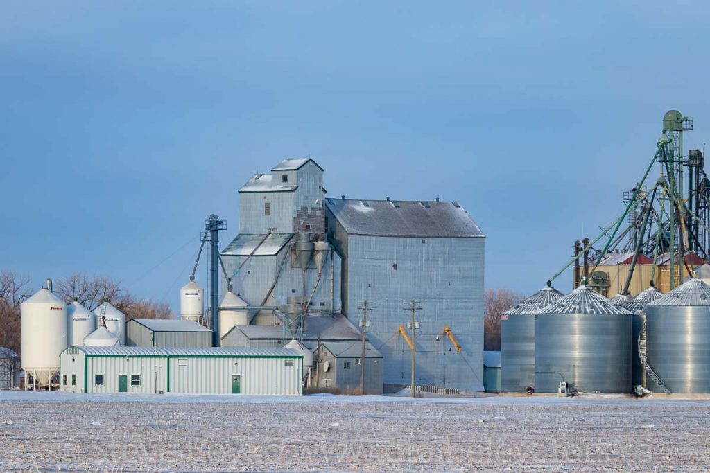 Former Manitoba Pool grain elevator, Jan 2018. Contributed by Steve Boyko.