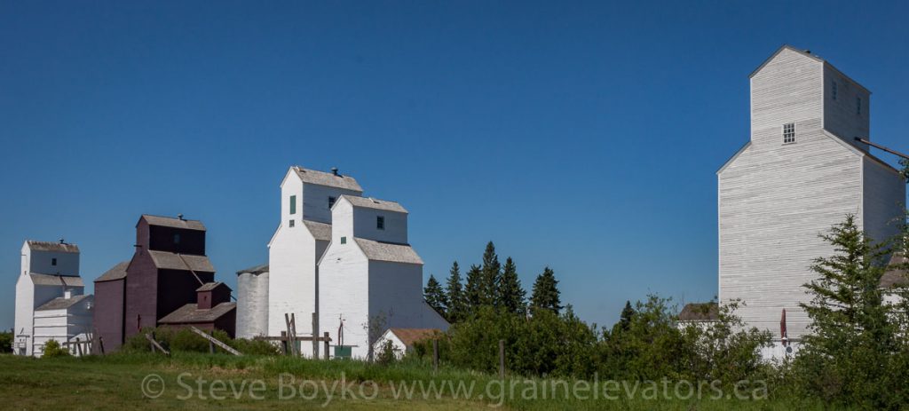 Elevator row at Inglis, Manitoba, June 2015. Contributed by Steve Boyko.