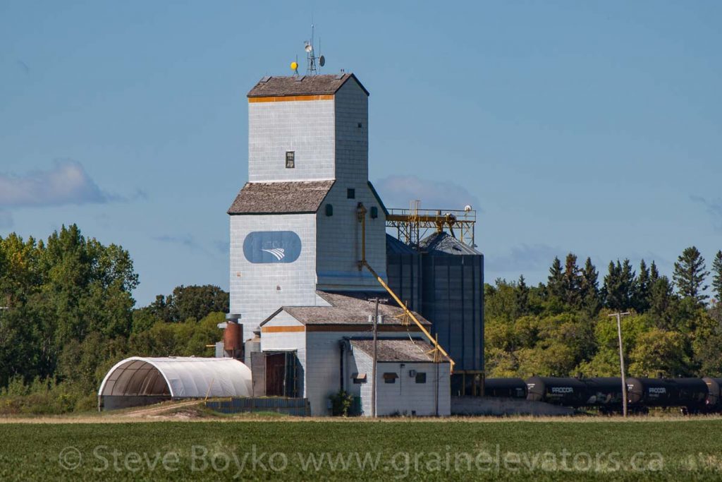 Netley, MB grain elevator, Sep 2013. Contributed by Steve Boyko.