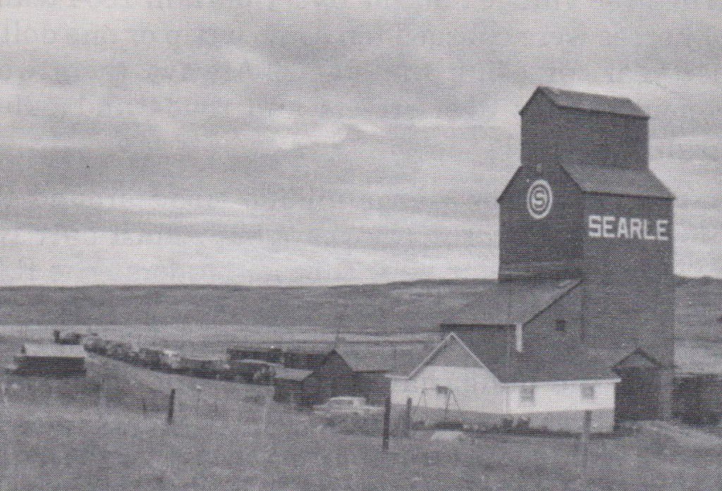 Thunder Creek grain elevator when it was owned by Searle. Photographer and date unknown.