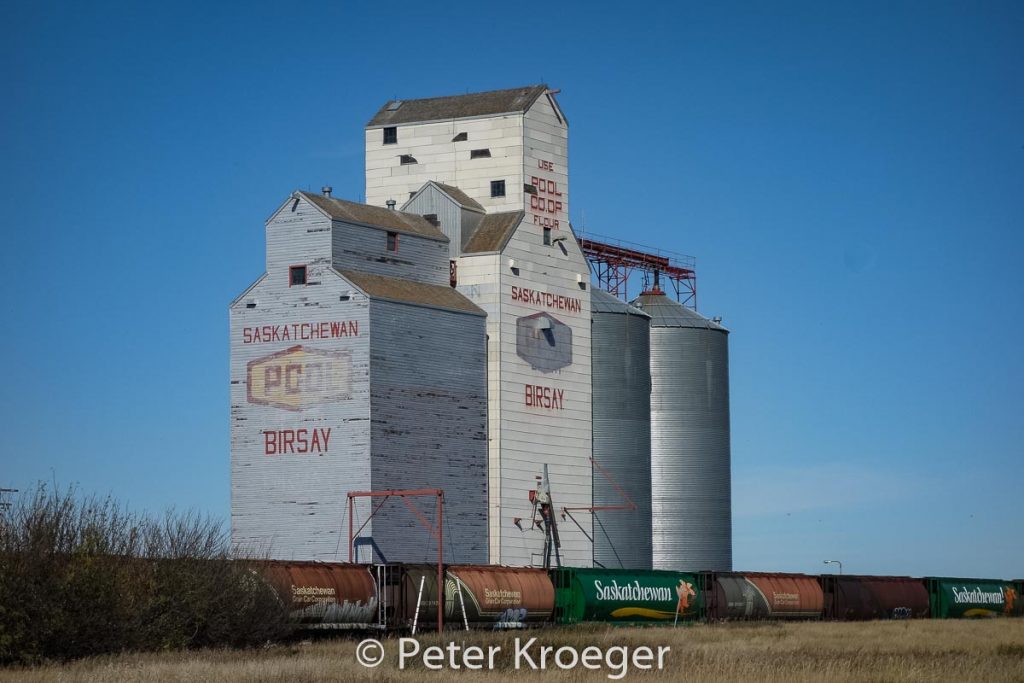 The grain elevator in Birsay, SK, Sep 2016. Contributed by Peter Kroeger.