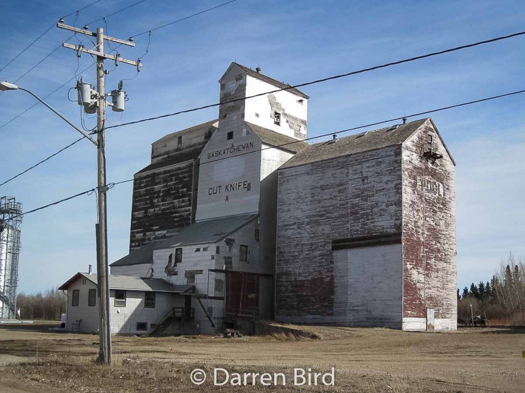 Former Pool grain elevator in Cut Knife, SK, Apr 2020. Contributed by Darren Bird.