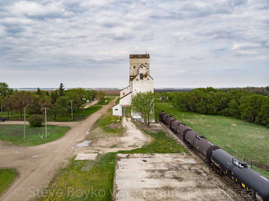 Homewood grain elevator, May 2020. Contributed by Steve Boyko.