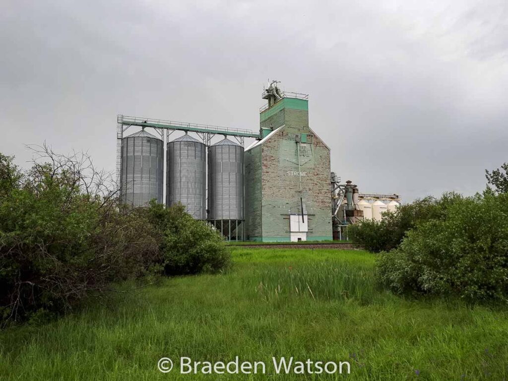 Grain elevator in Strome, AB, July 2020. Contributed by Braeden Watson.