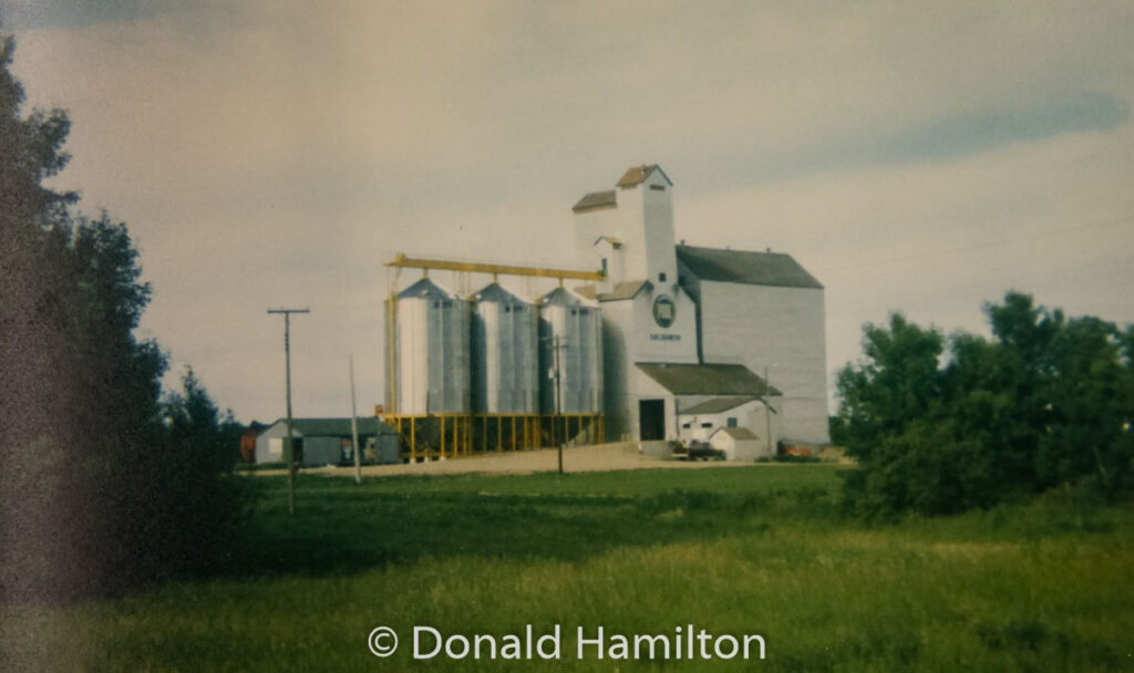 Solsgirth Manitoba Pool elevator, June 1991. Contributed by Donald Hamilton.