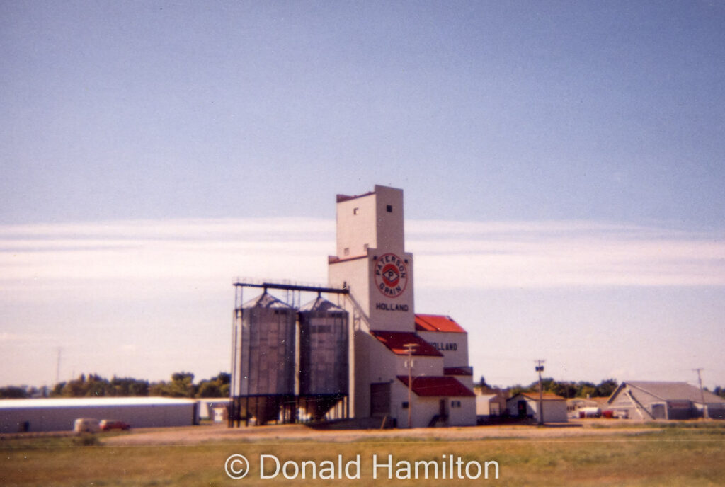 Paterson grain elevator in Holland, MB, Sep 1994. Contributed by Donald Hamilton.