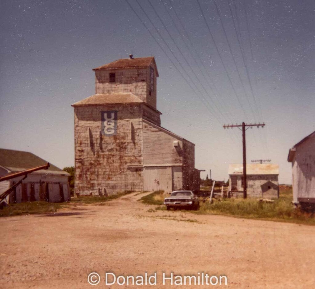 Shoal Lake UGG grain elevator, 1970. Copyright by Donald Hamilton.