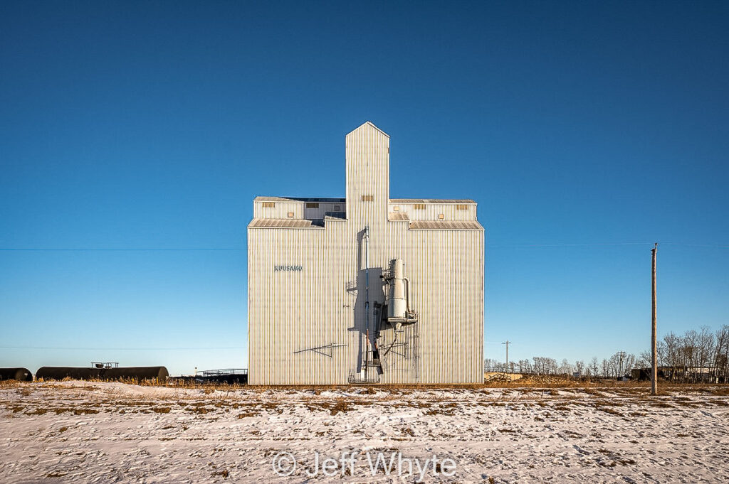 Grain elevator in Kuusamo, AB, Dec 2020. Contributed by Jeff Whyte.