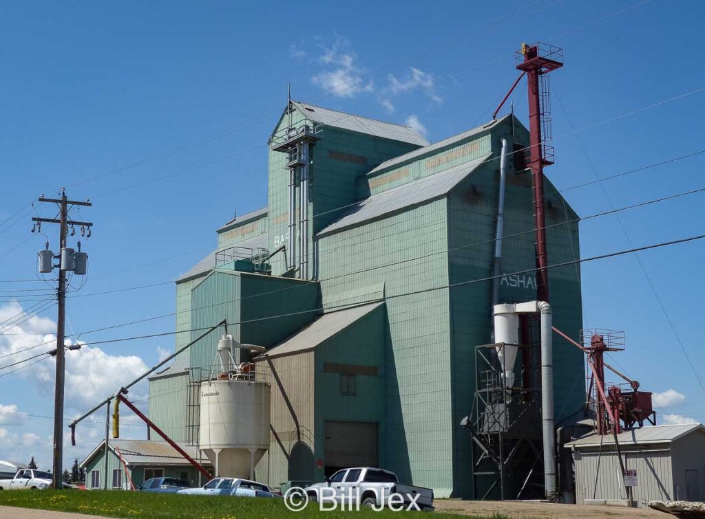 Grain elevator in Bashaw, AB, May 2013. Contributed by Bill Jex.