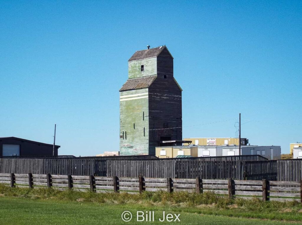Bittern Lake, AB grain elevator, Aug 2017. Contributed by Bill Jex.