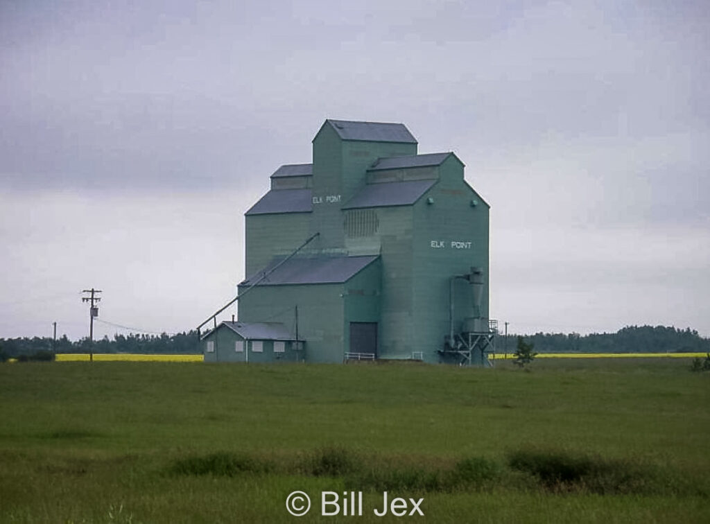 Grain elevator in Elk Point, AB, Sep 2011. Contributed by Bill Jex.