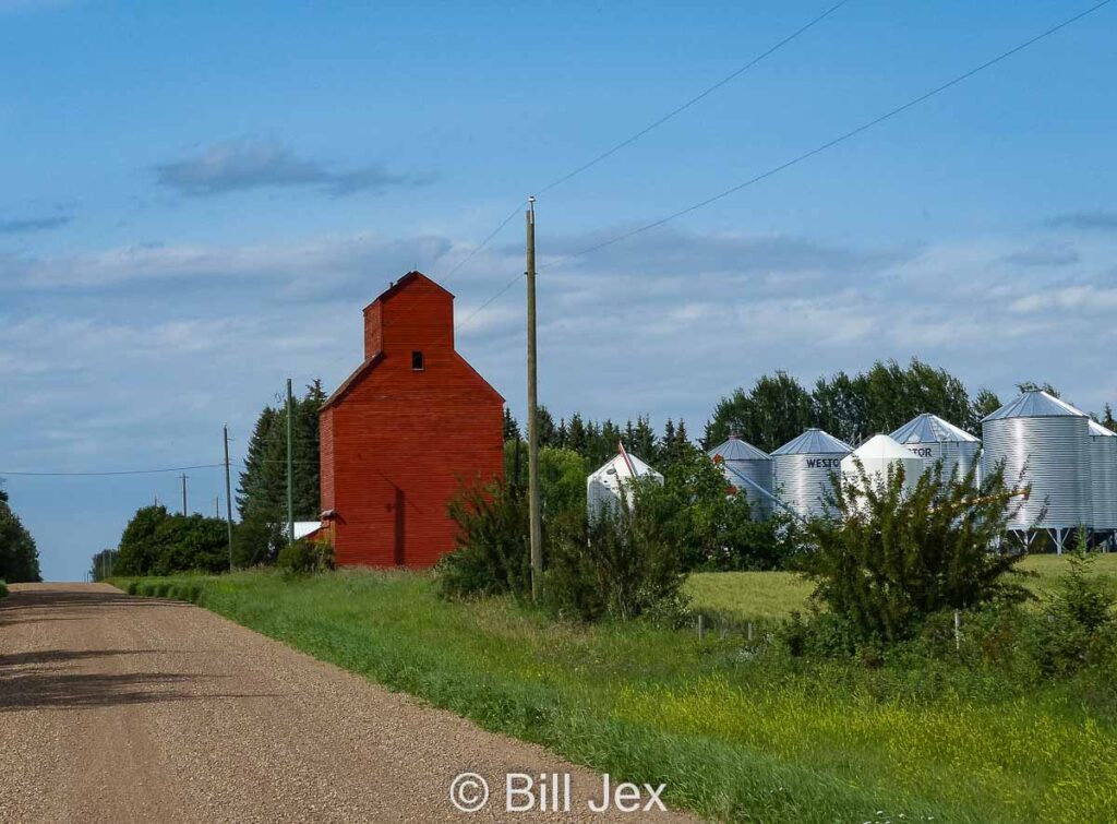 Farm elevator near Krakow, AB, Aug 2014. Contributed by Bill Jex.