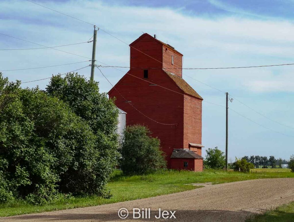 Farm elevator near Krakow, AB, Aug 2014. Contributed by Bill Jex.