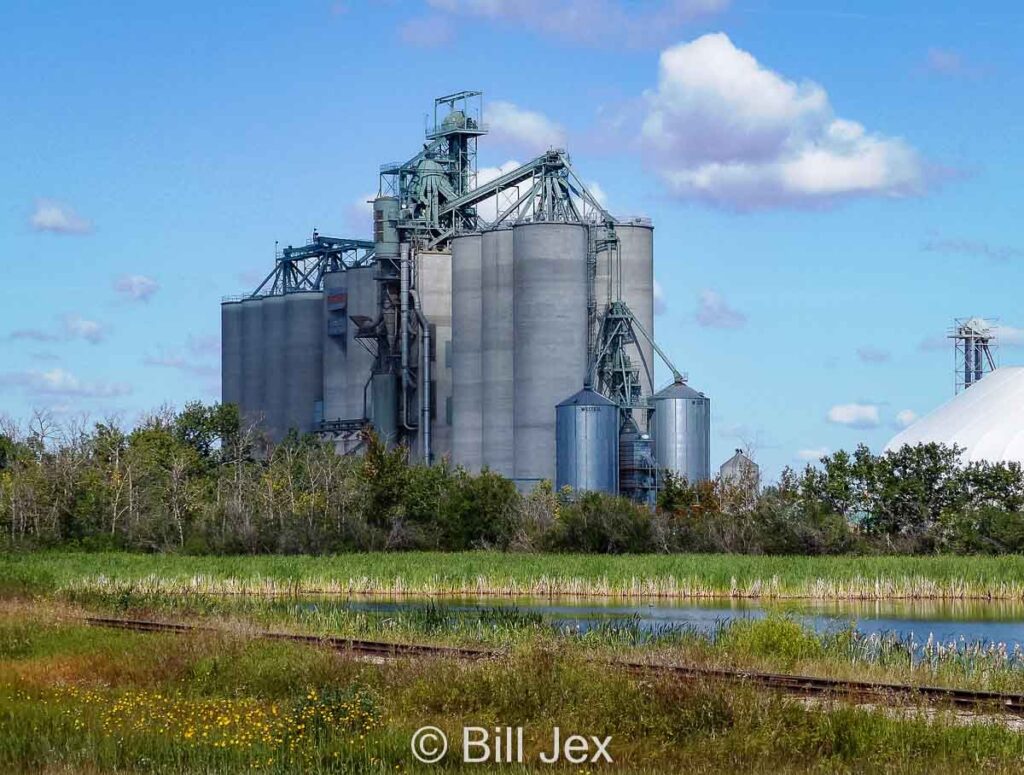 Legacy Junction grain terminal near Ohaton, AB, Aug 2014. Contributed by Bill Jex.