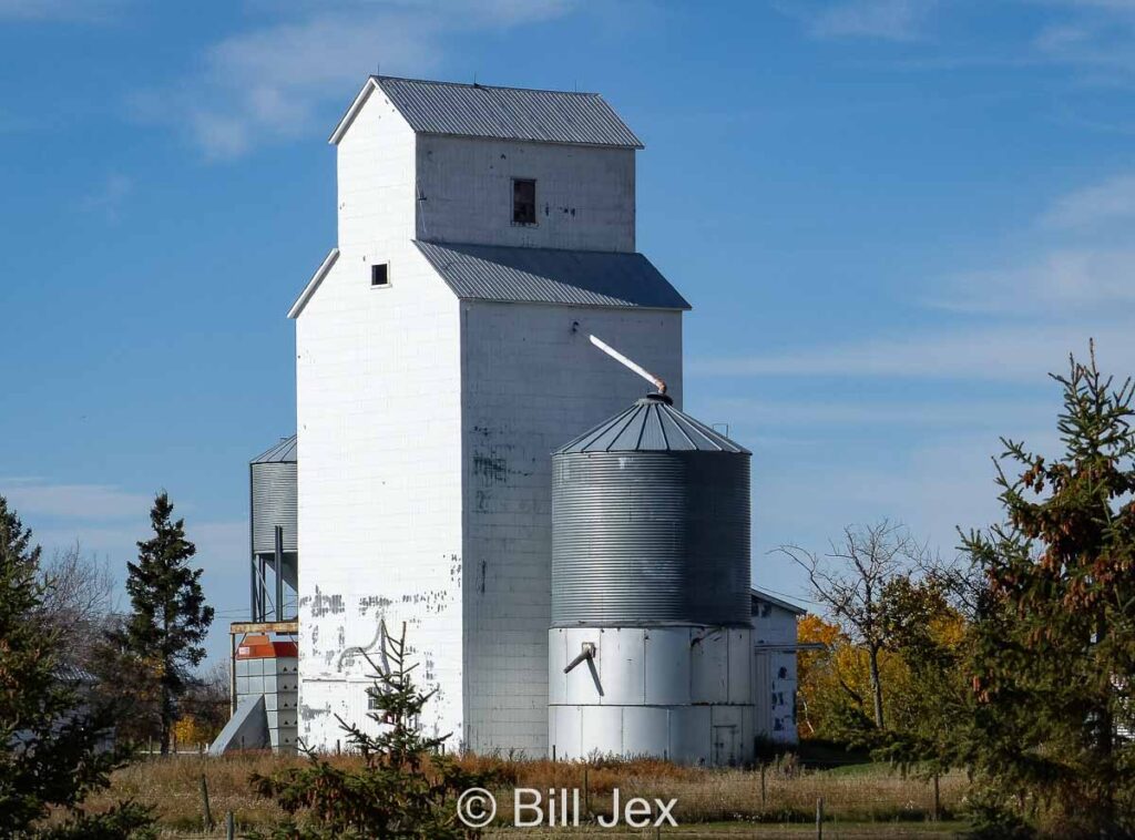 Grain elevator near Vegreville, AB, Oct 2014. Contributed by Bill Jex.