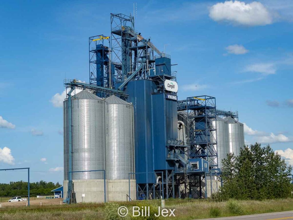 Cargill grain elevator outside Viking, AB, July 2014. Contributed by Bill Jex.