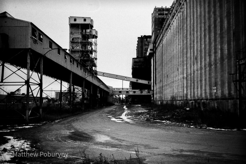 Mobile elevator and conveyor system, Montreal Silo 5. Contributed by Matthew Poburyny.