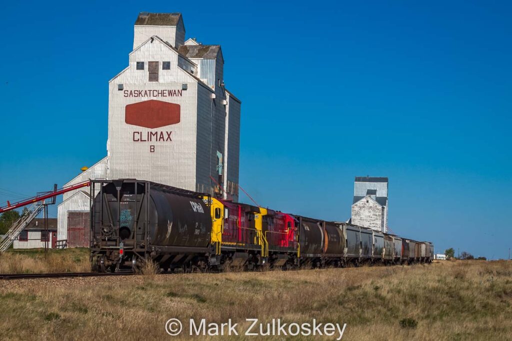 Grain elevators at Climax, SK, 2015. Contributed by Mark Zulkoskey.