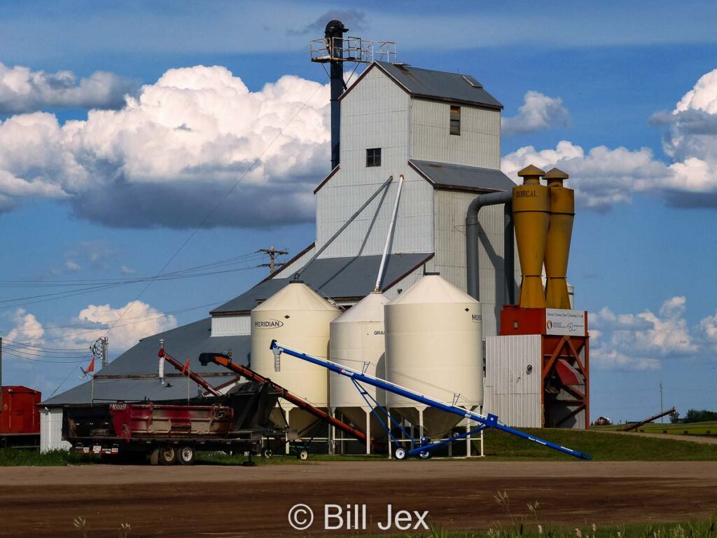 Grain elevator in Holden, AB, July 2014. Contributed by Bill Jex.