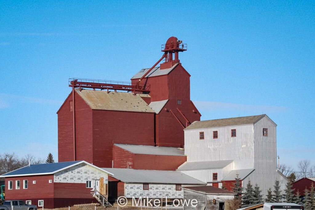 Stettler, AB grain elevator, Jan 2020. Contributed by Mike Lowe.