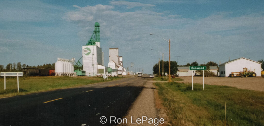 Grain elevators in Canwood, SK, Sep 1991. Contributed by Ron LePage.