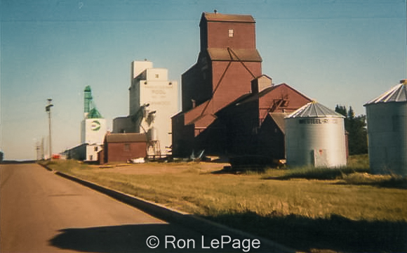 Canwood, SK grain elevators, 1983. Contributed by Ron LePage.